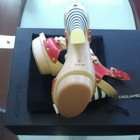 Dsquared2 Platform Sandals - Picture 8 of 8